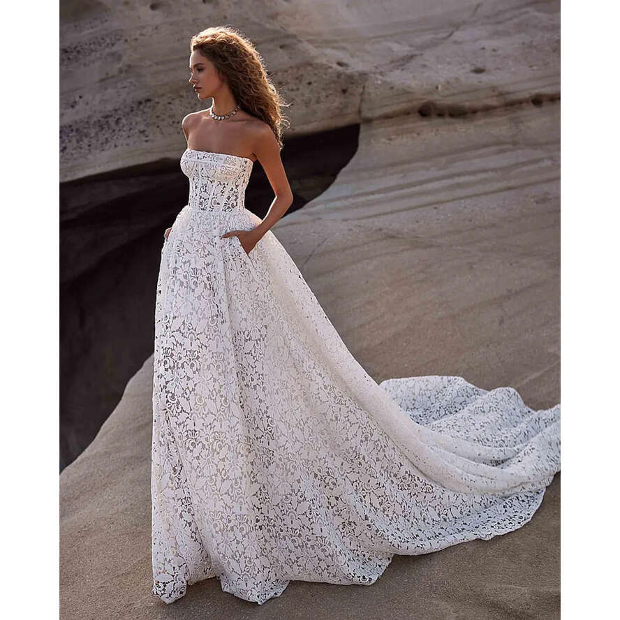 2023 Full Lace Country Wedding Dresses With Pockets Strapless Corset A E Bridal Gowns Sweetheart Sleeveless Long Bride Dress Court Train