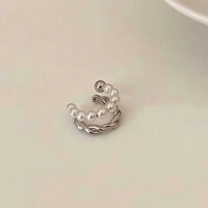 New Korean Gold Double Round Twisted Pearl Earrings Cuffs Retro Geometric Round Earrings False Perforated Pearl Clip Earrings W241023