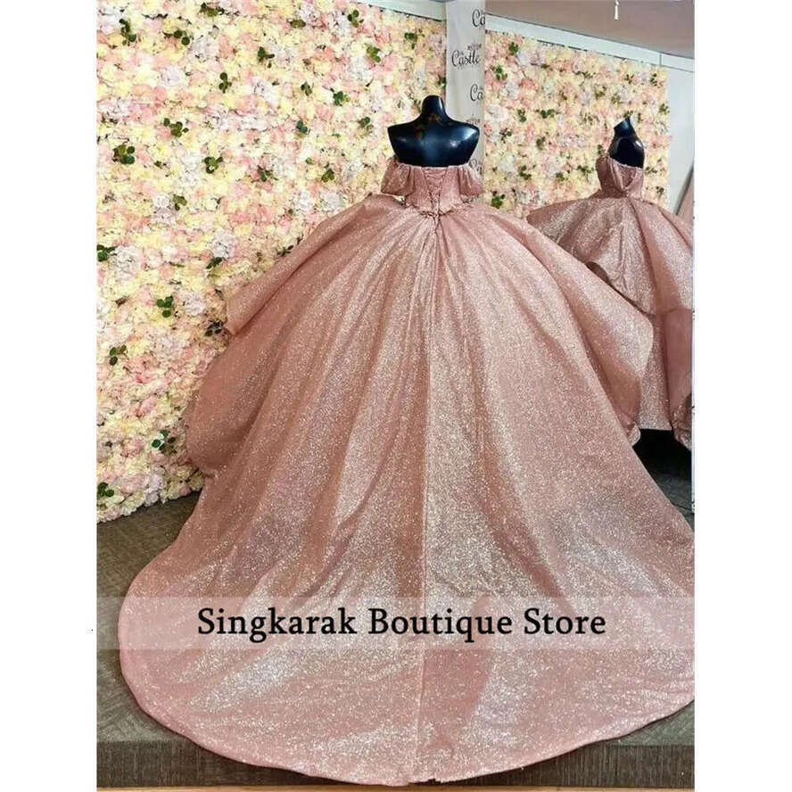 2024 Rose Gold Quinceanera Dress Ball Gown Off The Shoulder Wers Appliques Beading Pageant Sweet 15 Party Wear Custom