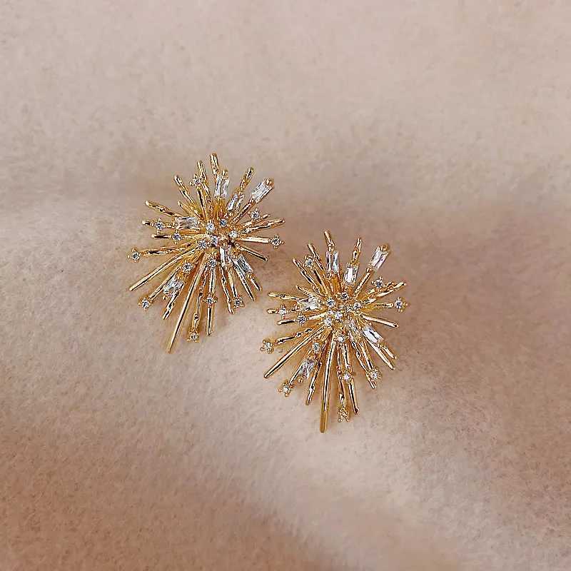 Temperament Beautiful Firework Stud Earrings for Women Korean Imitation Pearl Rhinestone Snowflake Earring Girls Party JewelryX241023