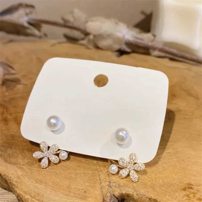 Korean Luxury Zircon Flower Butterfly Leaf Womens Stud Earrings Vintage Imitation Pearl Crystal Earrings for Women Jewelry GiftX241023
