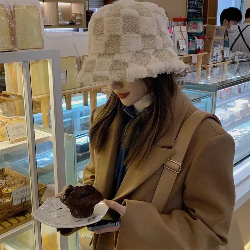 Cashmere plaid fisherman hat thick and warm windproof basin hat with a small bucket hat on the face X241023