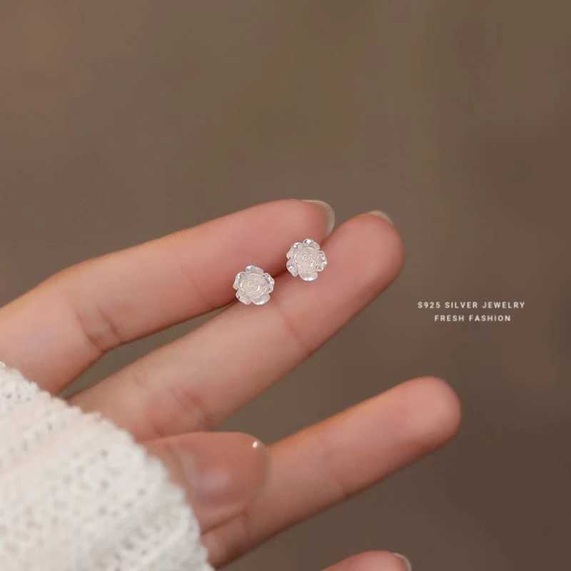 2024NEW S925 Sterling Silver pin flower stud earrings Noble romantic style suitable for banquet gifts and partiesX241023