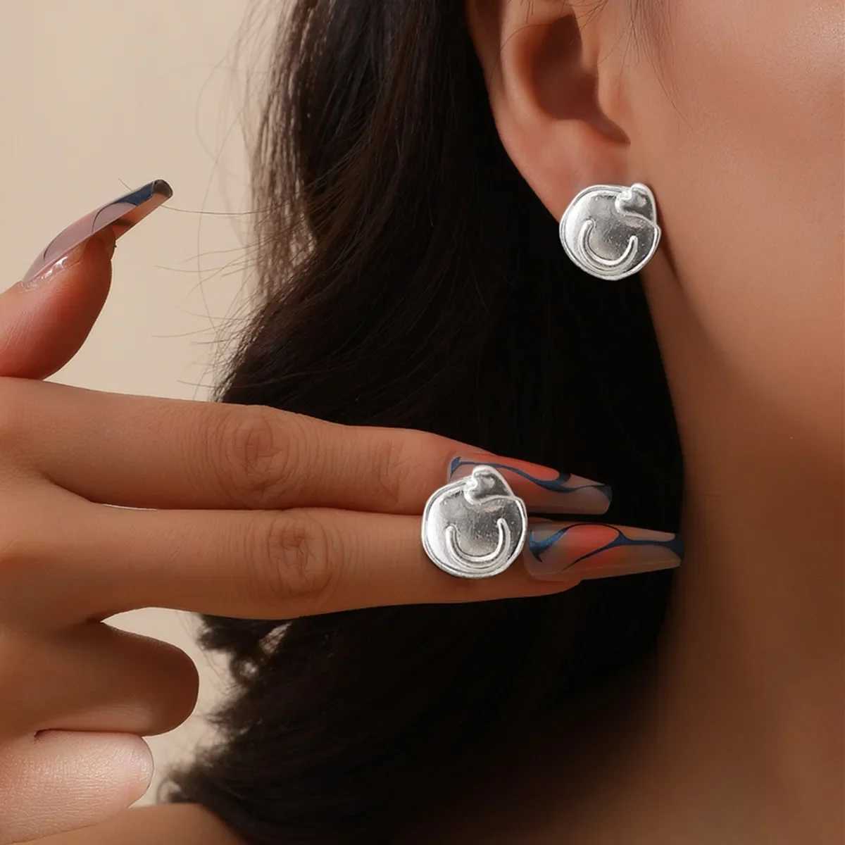 Gold Silver Chunky Glossy Round Sun Shape Cute Lovely Simple Holiday Ear Ornaments Stud Earrings for Daily Wear Jewelry GiftsX241023