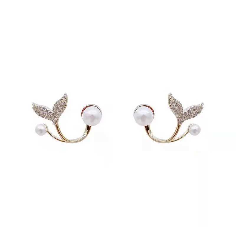 2024 New Elegant Beauty Fish Tail Earrings Decorated with Zircon 1 Pair of Retro Bohemian Pearl Ladies Jewelry W241023
