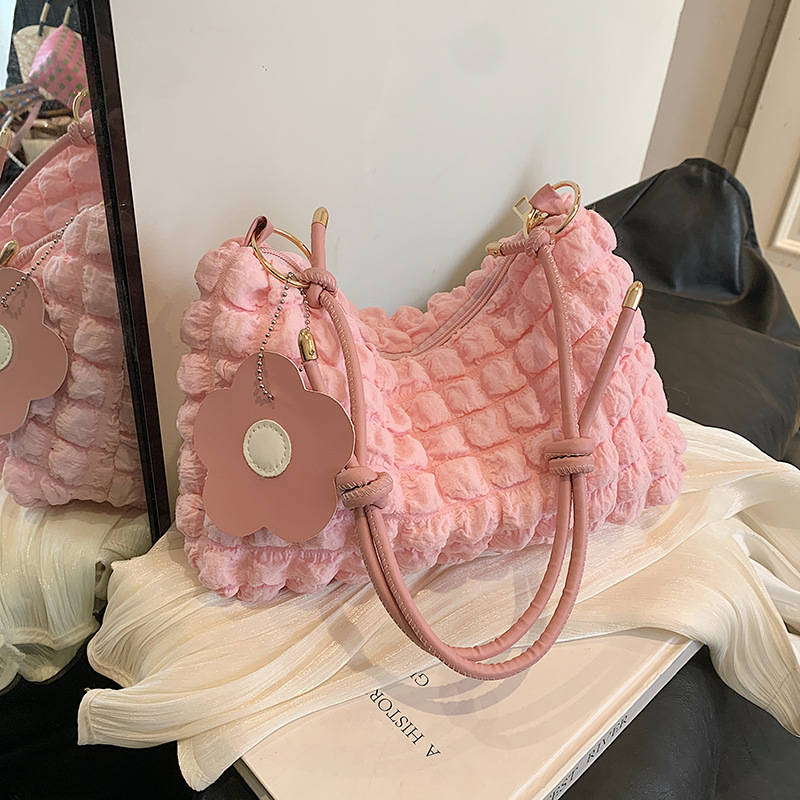 2025 Designer 2024 Women's 3 New Single Shoulder Underarm Casual Fashion Trendy Handheld Solid Color Tote Bag free shipping