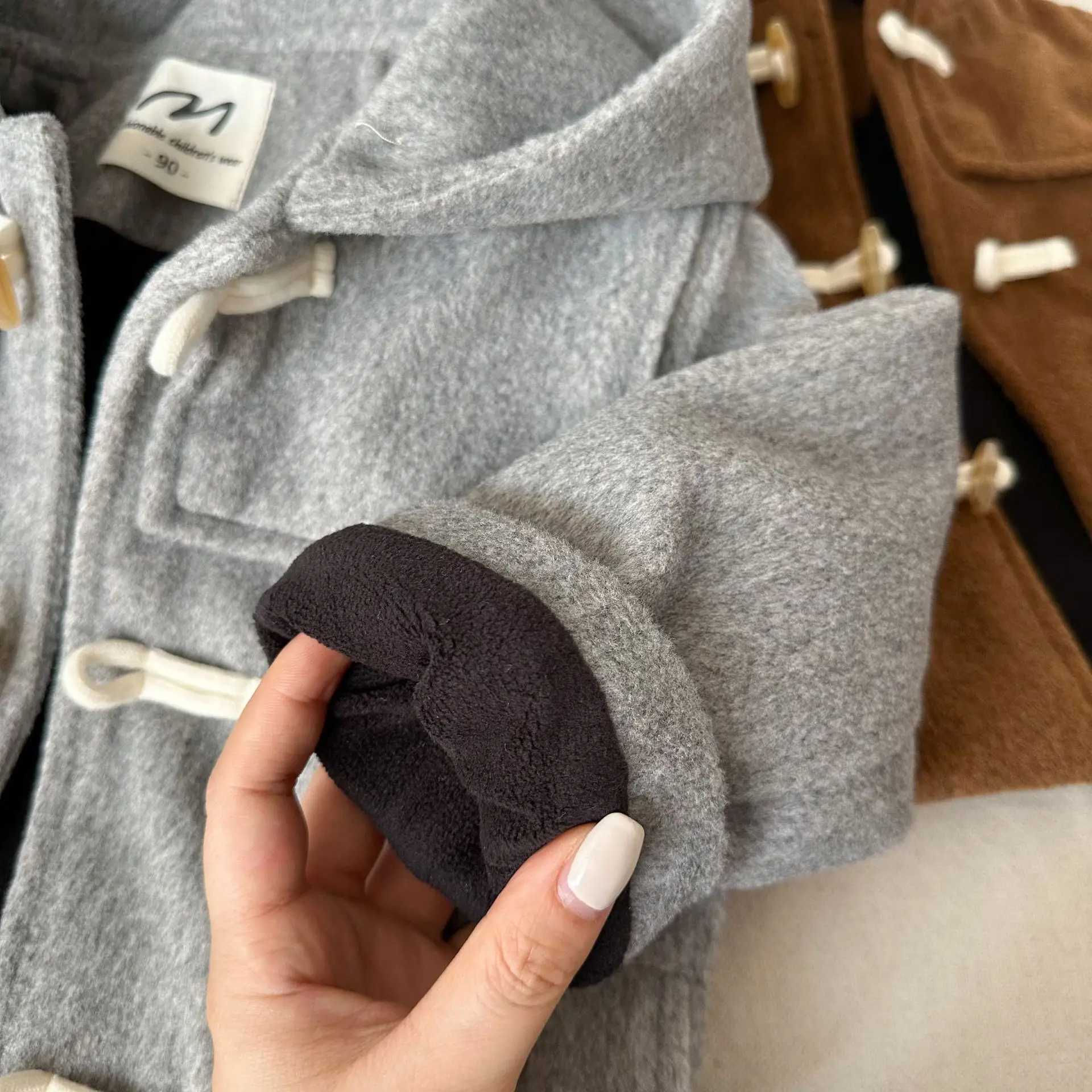 Childrens Coat 2024 Autumn New Boys and Girls Solid Color Hooded Baby Coat Medium length Top W241023