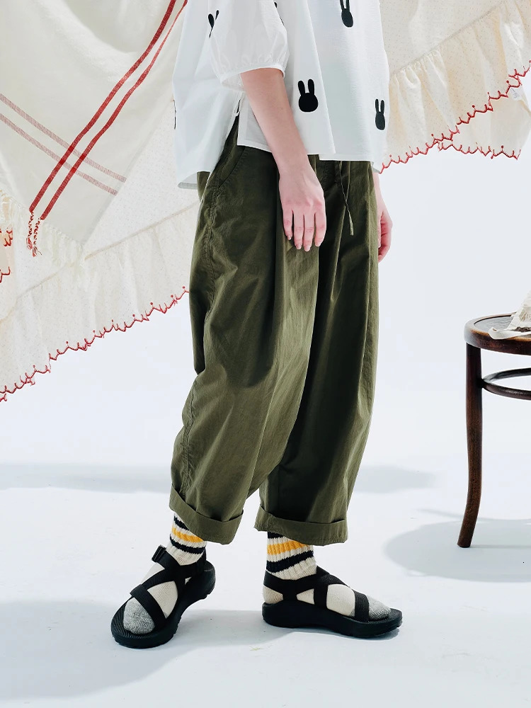 IMAKOKONI original green elastic waist casual pants pocket solid color loose casual pants for women 234054 241023