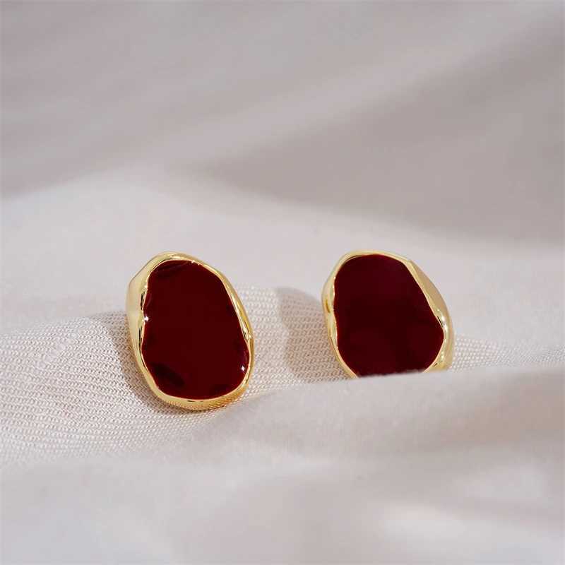 New Trend Wine Red Enamel Womens Stud Earrings Geometric Statement Female Small Earrings Unique Design Unusual EarringsX241023