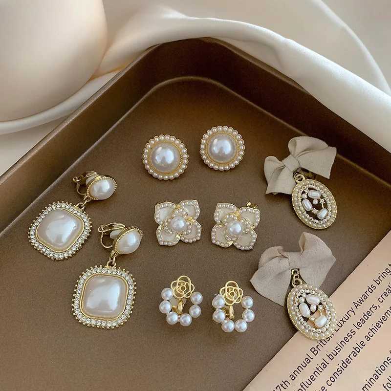 1 pair of pearl earring clips female unperforated earring clips earrings false perforations crystal earring cuffs fashionable gift W241023