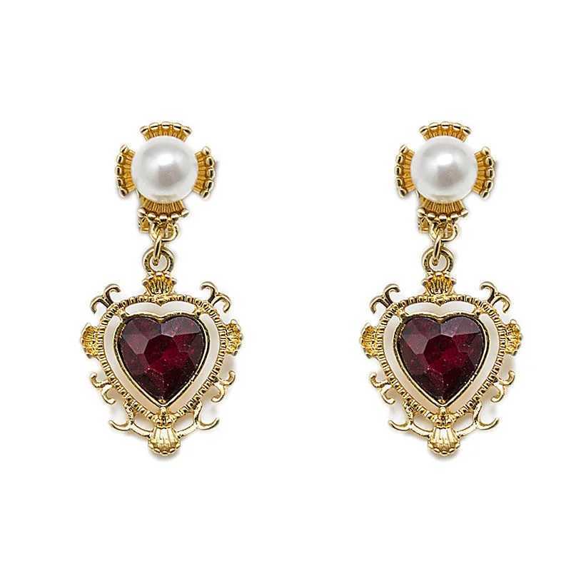 South Korea 2022 Terun Red Crystal Stone Pendant Earrings Simple Retro Gothic Pearl Heart Pendant Earrings New Jewelry W241023