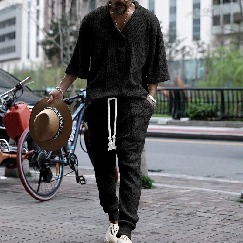 Summer mens casual loose one-third sleeve top jacquard knitted top close-up mens beach suit holiday two-piece clothing 241024