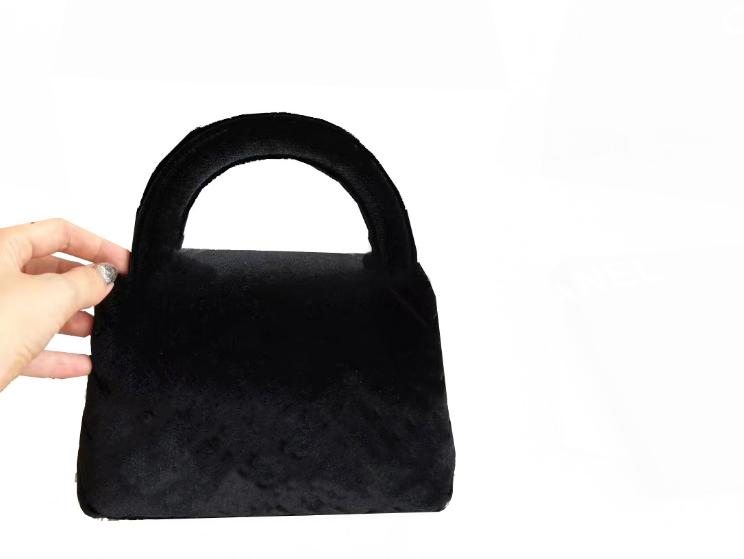 2024225 High-quality Designer bag high-quality handbag Shoulder bag Women's fashion handbag Angled Shoulder Dinner bag Makeup bag