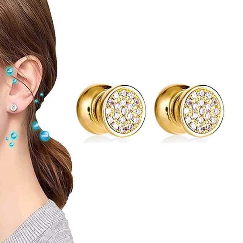 Fashionable perforated magnetic ear clip earrings suitable for women sparkling crystal zircon pearl ear bone clip earrings wedding jewelry W241023