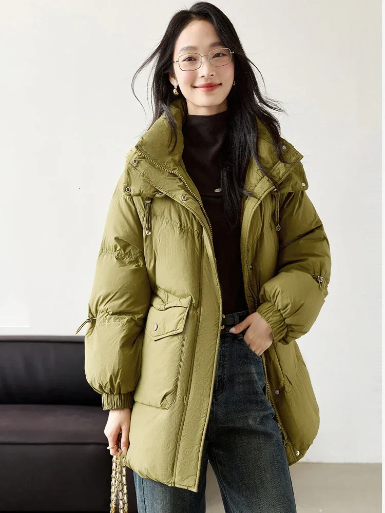 Vimly Womens Simple Hooded Zipper Duck Down Coat for Winter Lightweight and Warm Stand up Collar Long Sleeve Office Womens Clothing 241023