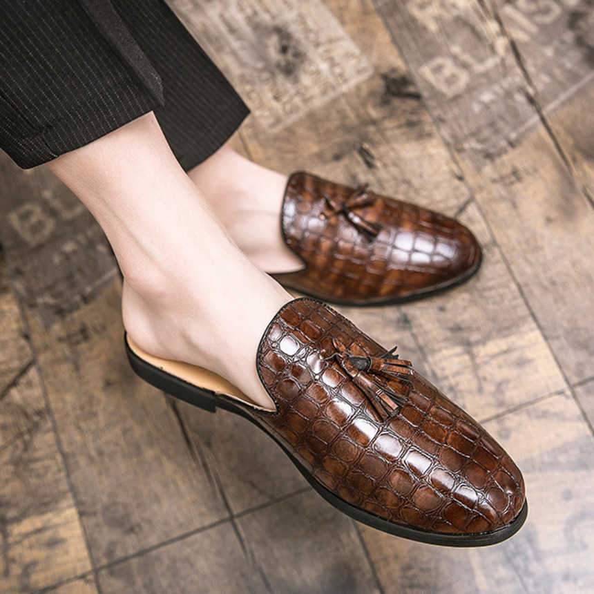 Men Dress Shoes New British Half Slippers Feet Tassel Small Leather Shoes Crocodile Pattern Trendy Casual Shoes 241009
