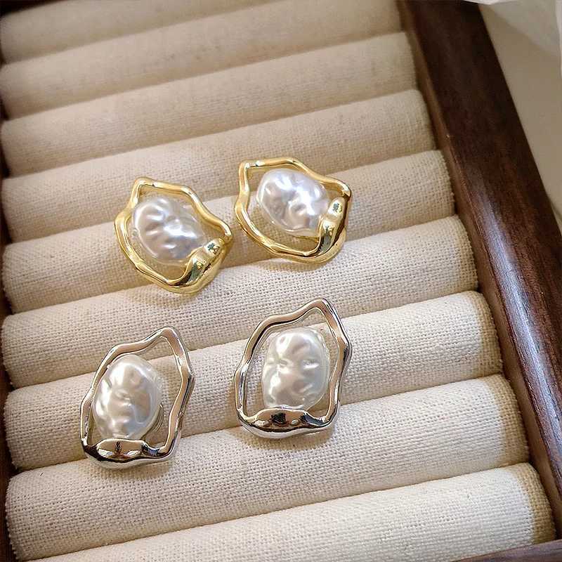 Korean irregular simulated pearl earrings for womens Etren new classic elegant fashion jewelry wholesale W241023