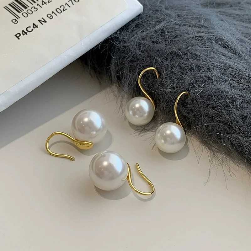 Simple Glamour Imitation Pearls for Women Fashion 2024 New Fashion Pearl Womens Earrings Wholesale W241023