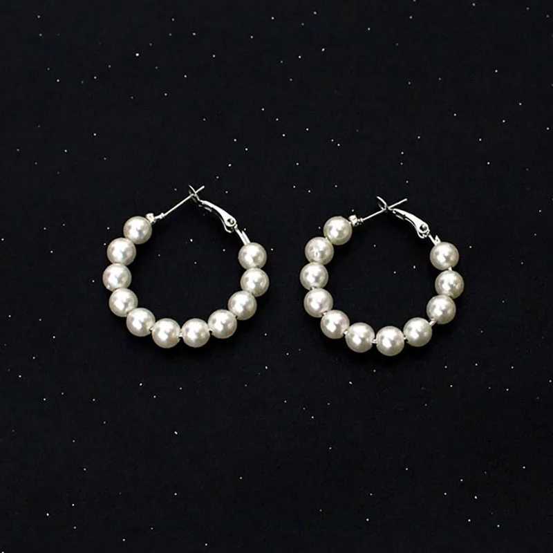 Fashionable gold and silver Imiation pearl ring earrings in sizes ranging from small to large circular earrings suitable for womens wedding jewelry Ar