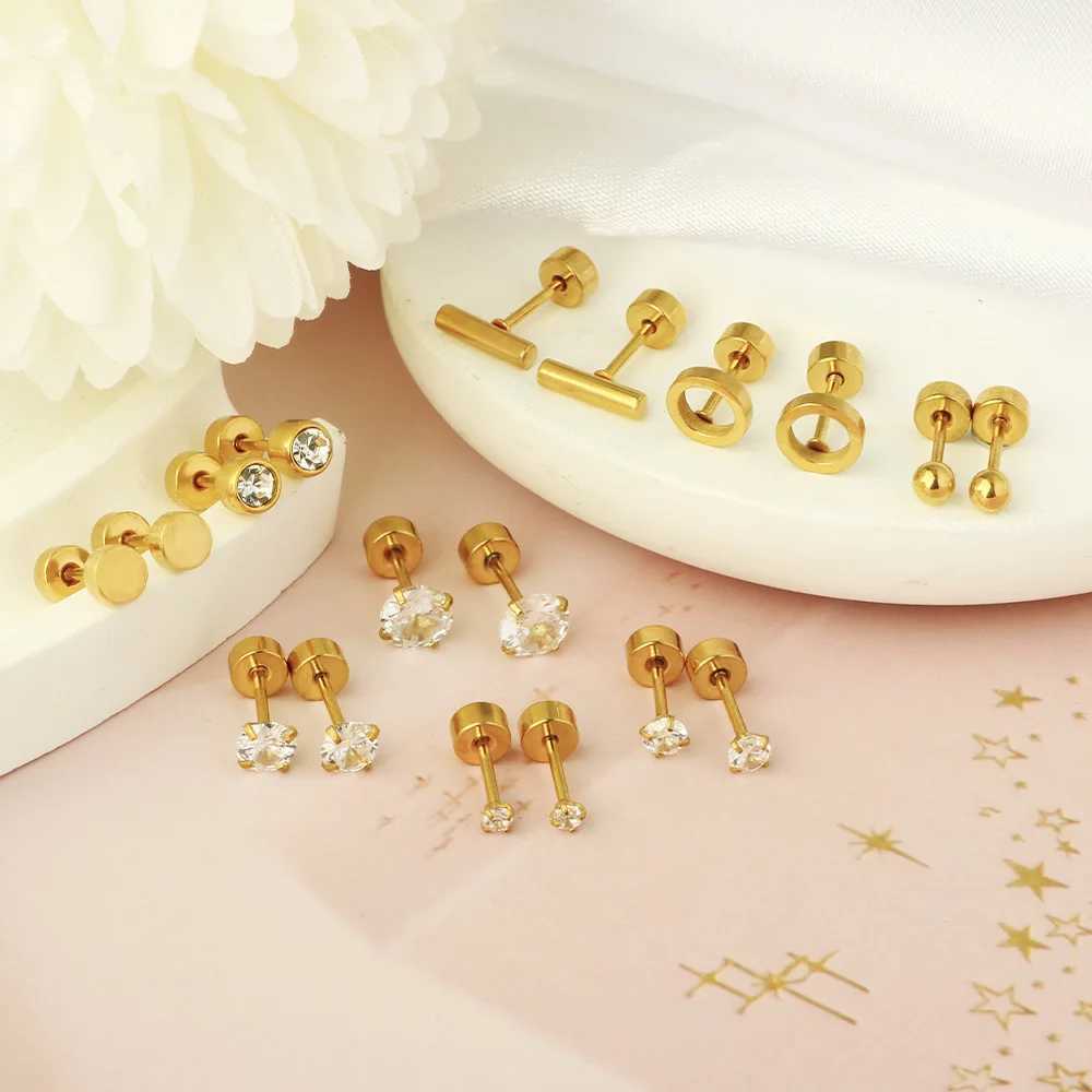 2PCS/Set Stainless Steel Gold Flower Cross Stud Earrings Suitable for Women Cute Mini Pearl Earrings Felt Perforated Jewelry W241023