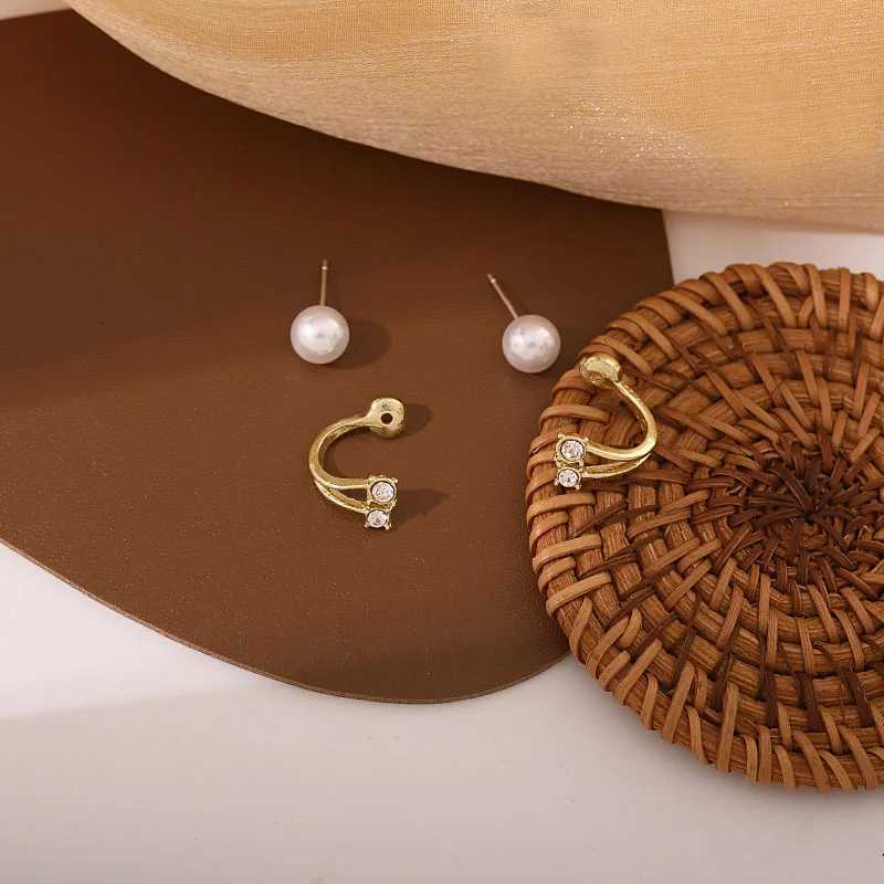 Korean Unique Pearl Crystal Back Double Sided Stud Earrings for Women Jackets Curved Piercing Ear Jewelry Pendientes GiftX241023