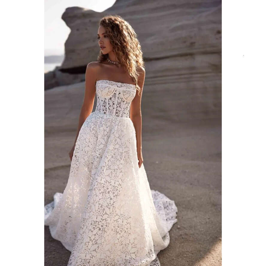 2023 Full Lace Country Wedding Dresses With Pockets Strapless Corset A E Bridal Gowns Sweetheart Sleeveless Long Bride Dress Court Train