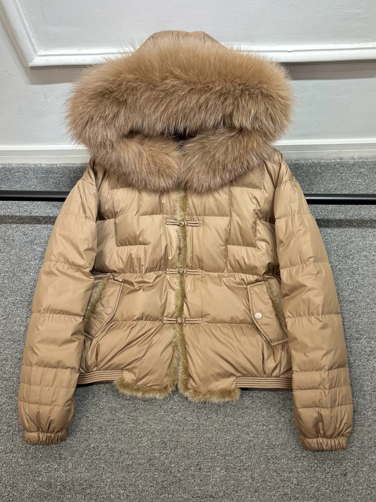 Lagabogy Winter Womens White Duck Down Jacket Fox Mink Collar Womens Short Warm Down Jacket Retro Hooded Park 241023