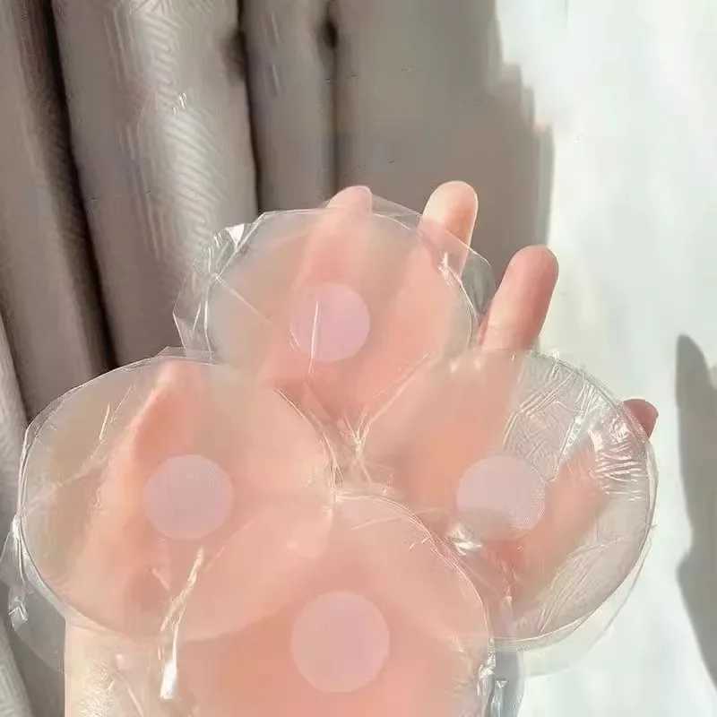 Versatile Soft Silicone Nipple Cover Reusable Anti Convex Point Breast Petal Invisible Canned Sealed Self Adhesive Chest PatchesXJ241024