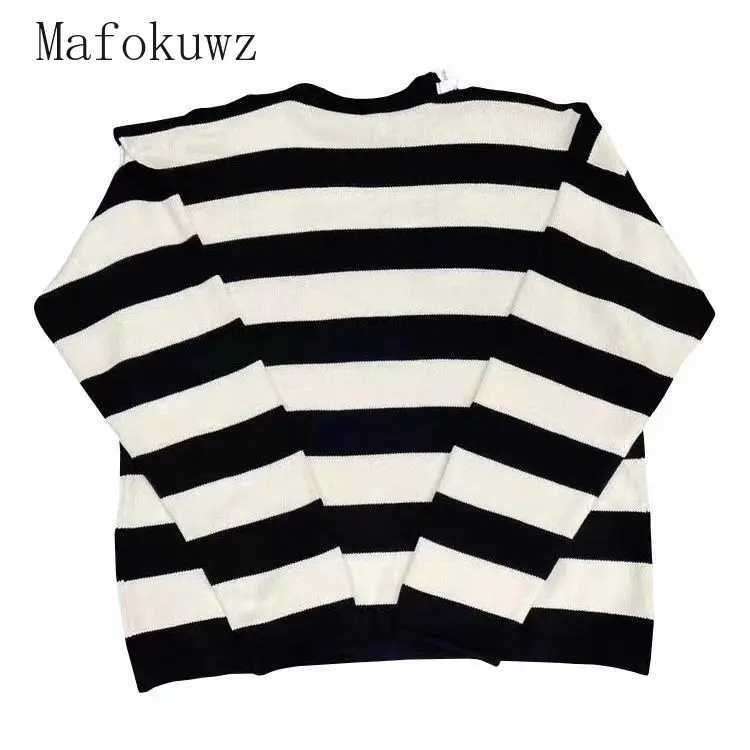 Autumn Winter O-neck Black White Striped Embroidered Sweaters Couples Loose Casual High Street Sweater Pullovers Male Clothes LX241024