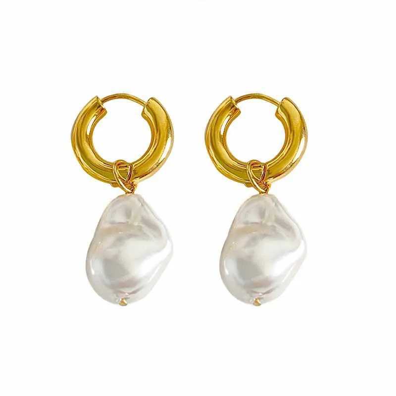 European Retro High end Asymmetric Pearls for Women Titanium Steel Earrings - Sassy Earrings Do Not Fade W241023