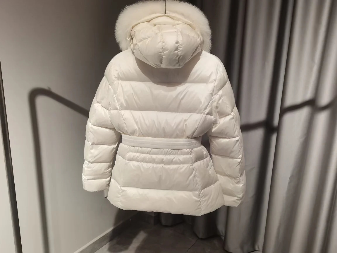 Winter womens down jacket with 90% white glue down and 10% feathers 241023