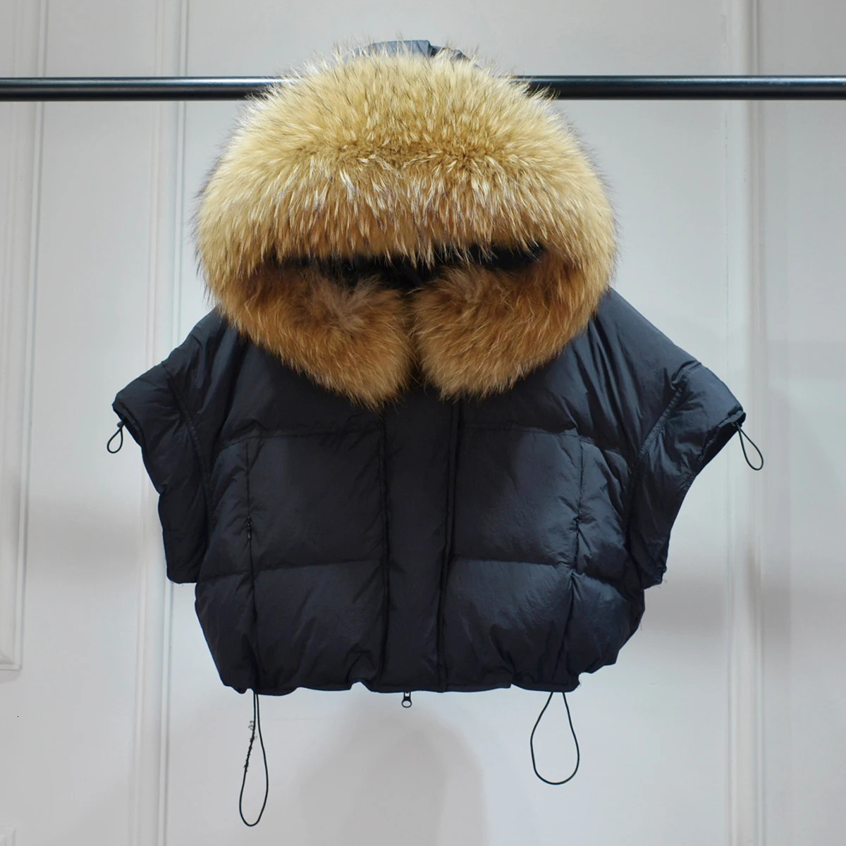 Dazhen Raccoon Fur Hooded Waterproof Winter Short Inflatable Jacket Detachable Sleeves Womens Duck Down Jacket Womens Parka 241023