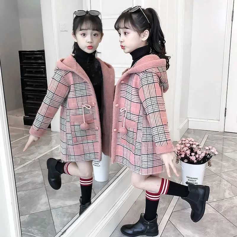 2024 Fashion Design Autumn Winter Park Girls furry clothes long wool coat childrens coat grid pattern filled warm clothes W241023