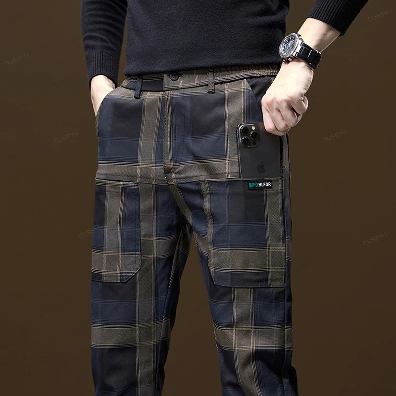 plain weave checkered pattern casual pants for men in autumn and winter with thick business elasticity and slim waist suitable for Korean pocket pants