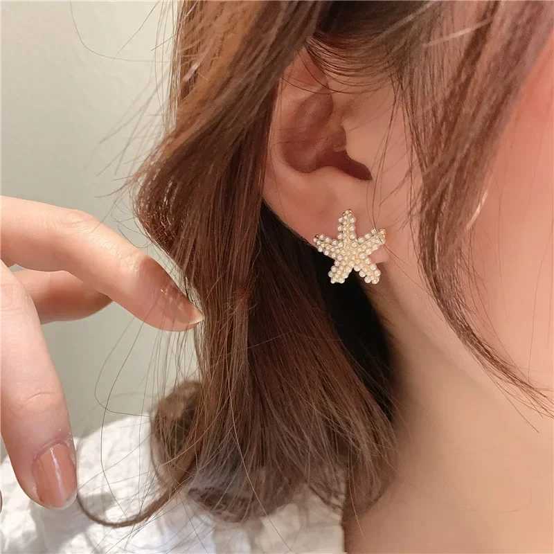New starfish earrings for womens temperature Exquisite design imitates pearl stud earrings party Gifs womens fashion jewelry W241023