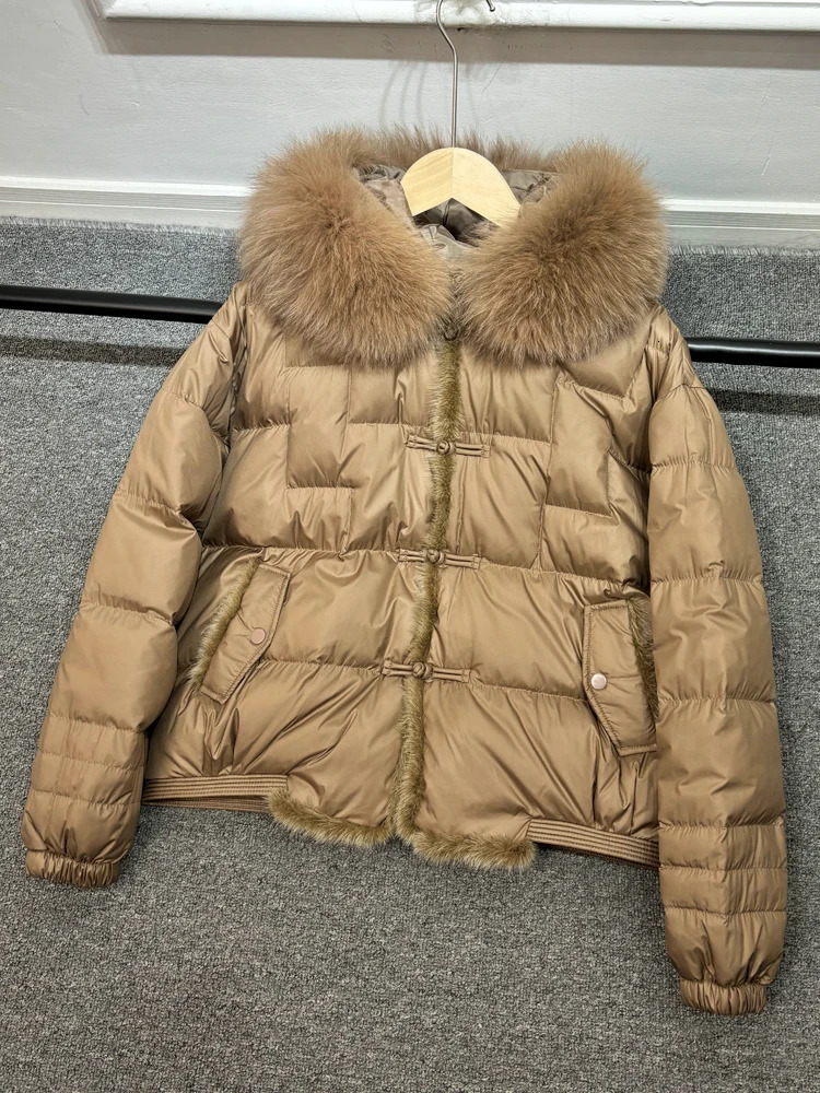 Lagabogy Winter Womens White Duck Down Jacket Fox Mink Collar Womens Short Warm Down Jacket Retro Hooded Park 241023