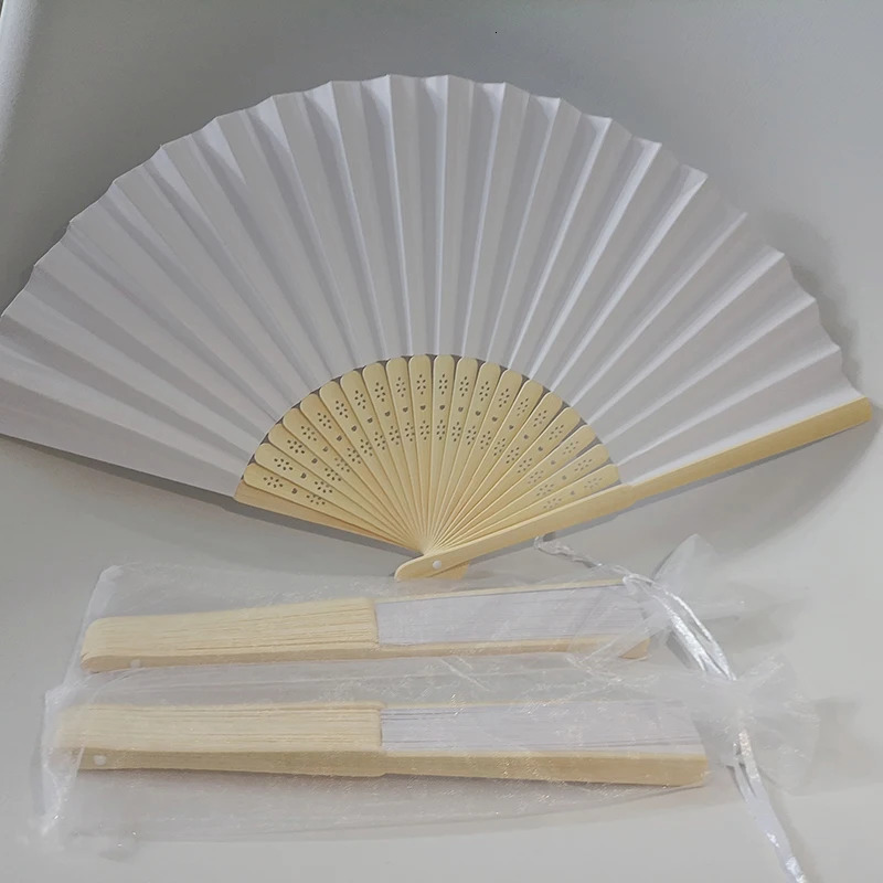 Personalized Wedding Fan White Folding Elegant Paper Fan Wedding Gift Bridal Customization Handmade Fan Gift with Machine Bag 241019