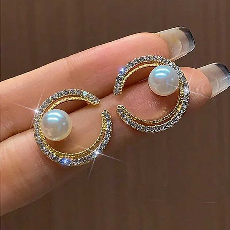 Trendy Crystal Pearl Stud Earrings Elegant Open Round Circle Earrings for Women Party Golden Vintage Geometry Jewelry GiftX241023