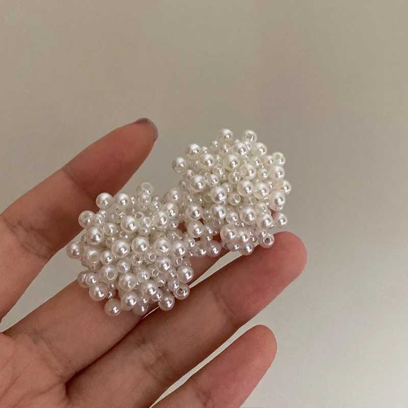 Imitation Baroque Pearl Fireworks Female Stud Earrings Luxury Pearl Earrings Personalized Jewelry Accessories W241023