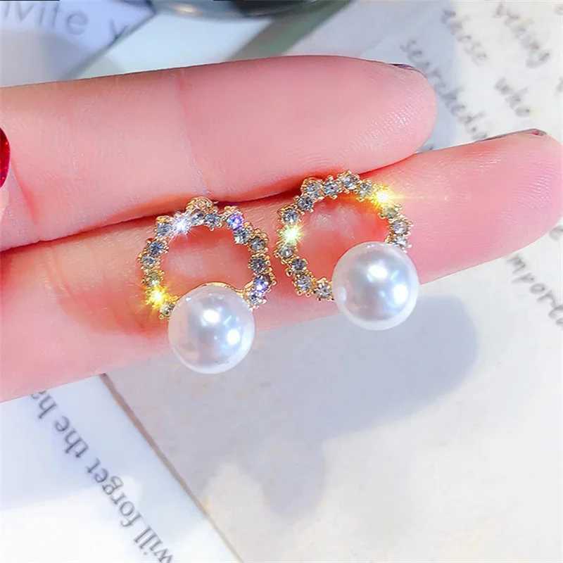 Round Crystal Imitation Pearl Stud Earring for Women Sweet Temperament Ear Jewelry Accessories Wholesale Christmas Day GiftX241023