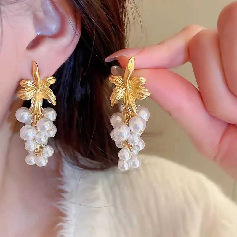 Vintage imitation pearl tassel gray earrings creative fruit luxury fairy temperature stud earrings womens jewelry Accorie W241023