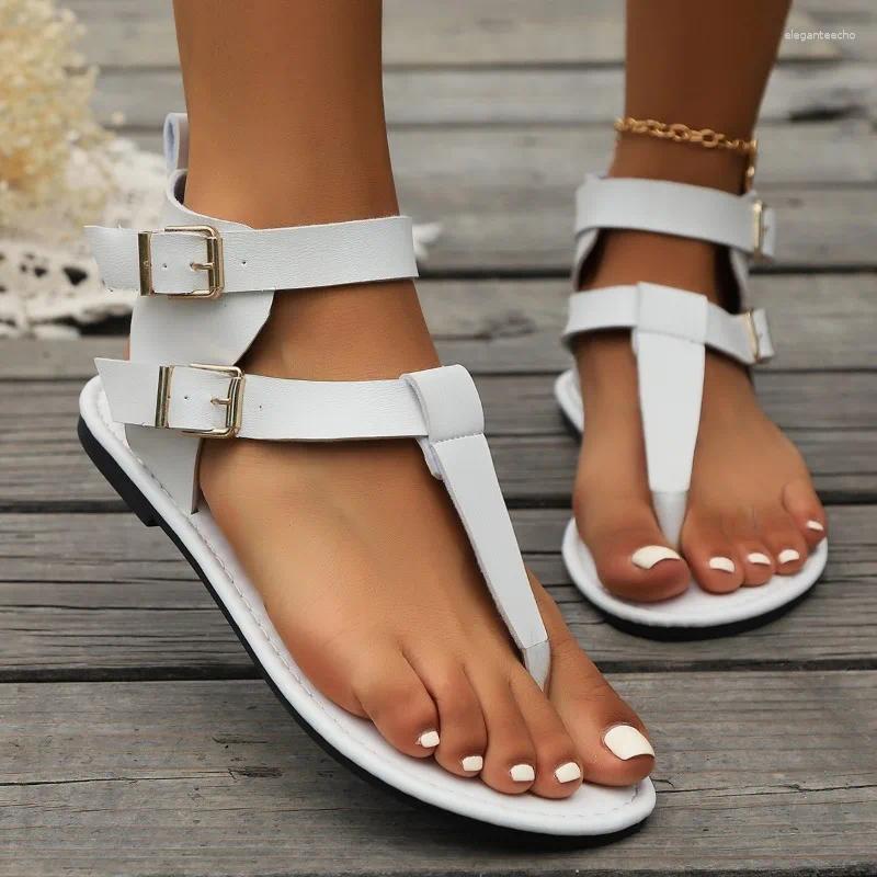 2025 S Fashion Designer Sandals Sandals Women Cool Outdoor Flip P Metal Buckle Detail Solid Color Faux Leather Toe Free Shipping Post Flat