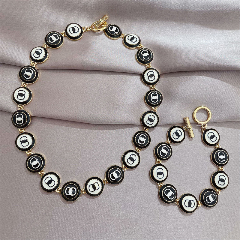 Charm Bracelets Bracelet Necklace Necklace Bracelet Set 18K Gold Plated Alloy Fashion Women Designer Necklaces Choker Pendant Chain Necklace Wedding Jewelry