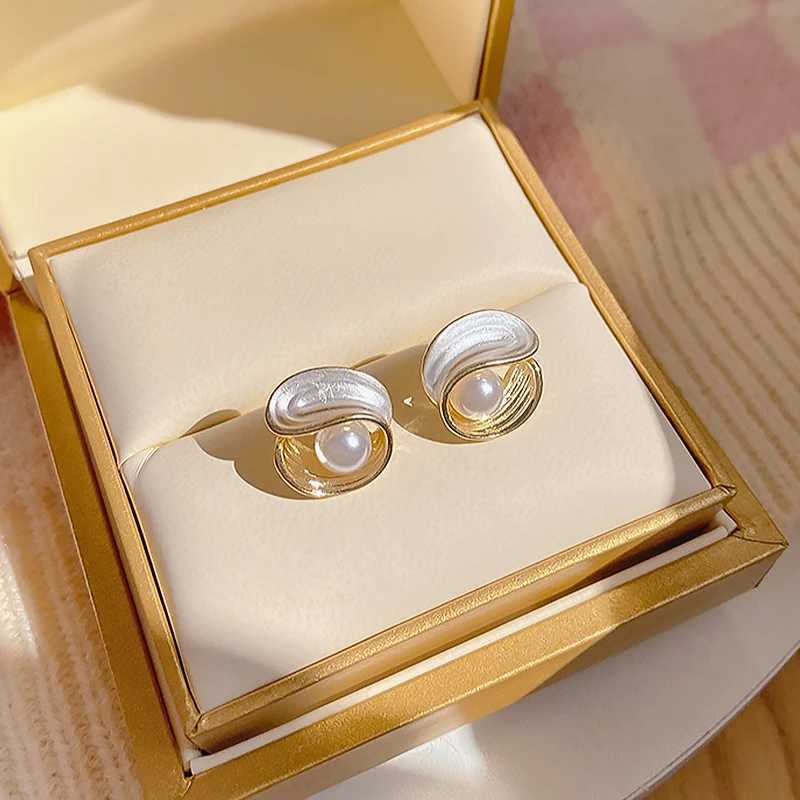 Classic Gold Color Pearl Earrings For Women Korean Zircon Exquisite Fashion Flower Stud Earring Party Christmas Jewelry GiftsX241023