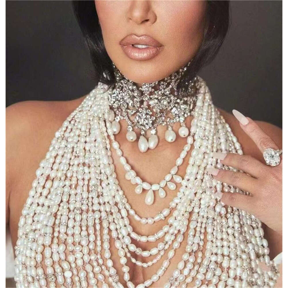 Hot Sale Halterneck Pearl Mermaid Ball Arab Satin Tunic Sleeveless Ladies Party Dress 2024 Haute Couture Customizat