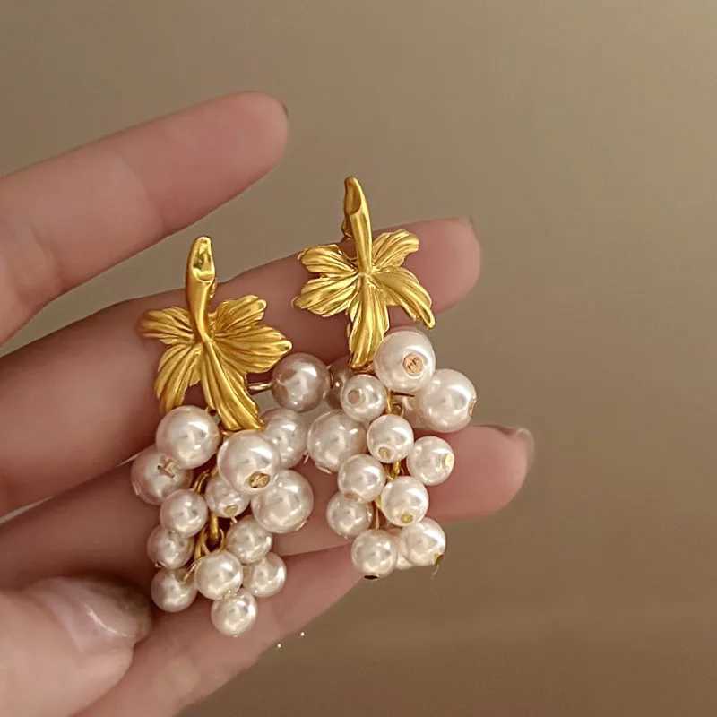 Vintage imitation pearl tassel gray earrings creative fruit luxury fairy temperature stud earrings womens jewelry Accorie W241023