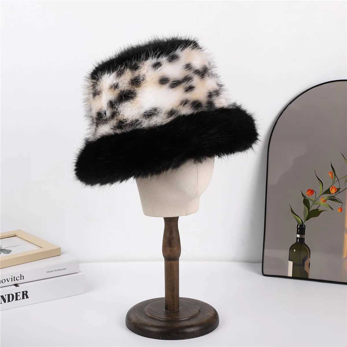 Wens fur bucket hat winter hat plush ear protection hat windproof and warm equipment fashionable Fem Panama hat X241023
