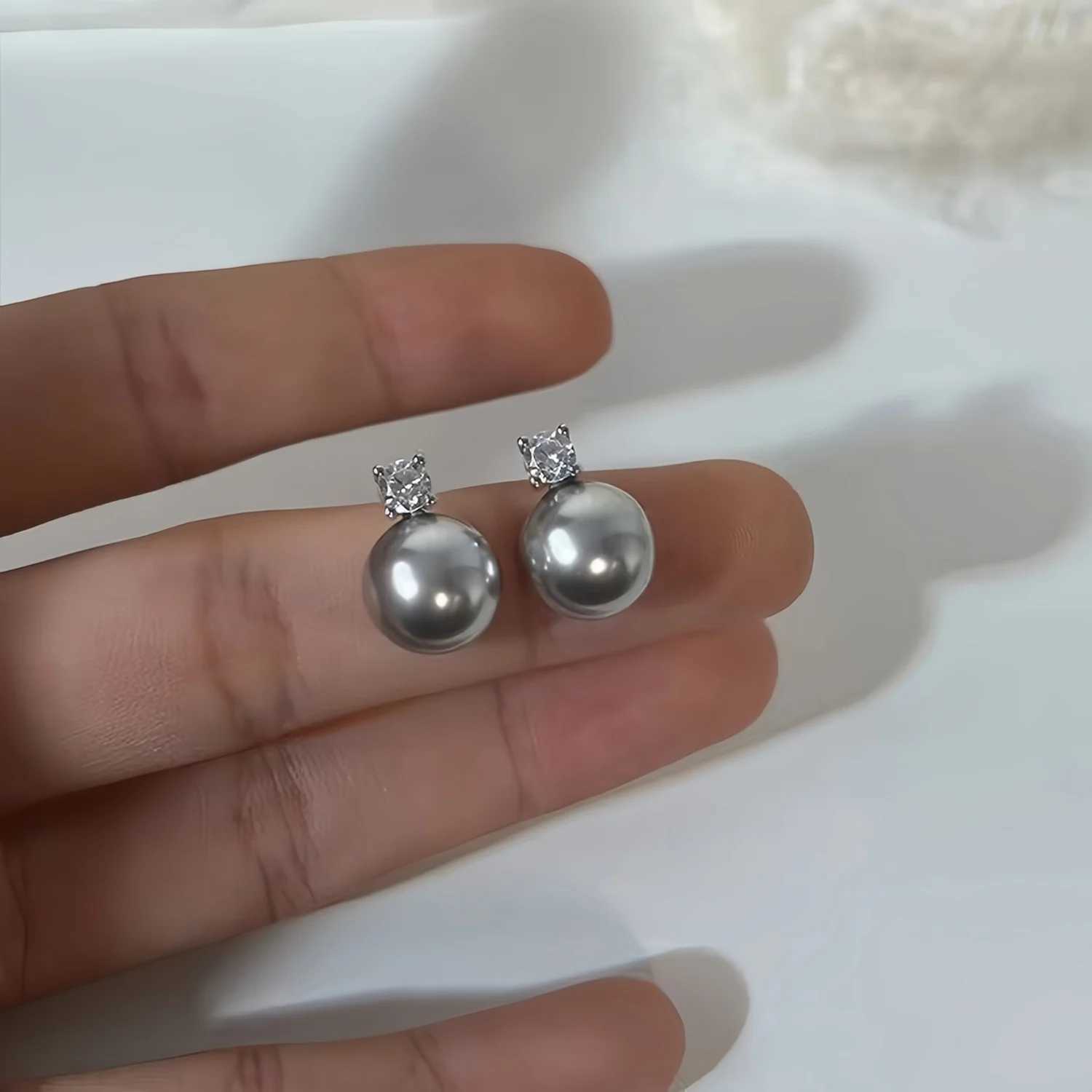 New Arrival White Gray Pearl Zircon Stud Earrings For Women Elegant Sweet Simulated-Pearl Temperament Earrings Jewelry GiftsX241023