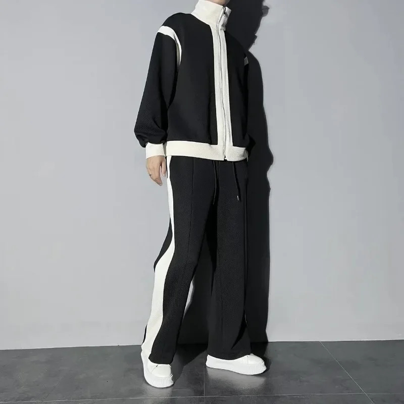 plush sportswear set for autumn and winter suitable for men women hip-hop elegant sportswear loose suit and casual sports two-piece set 241024