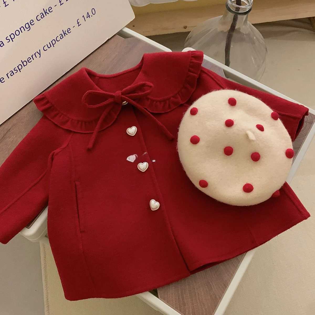 2023 Autumn Girls Red Wool Jacket Childrens Clothing Fashionable and Popular Doll Collar Fabric W241023